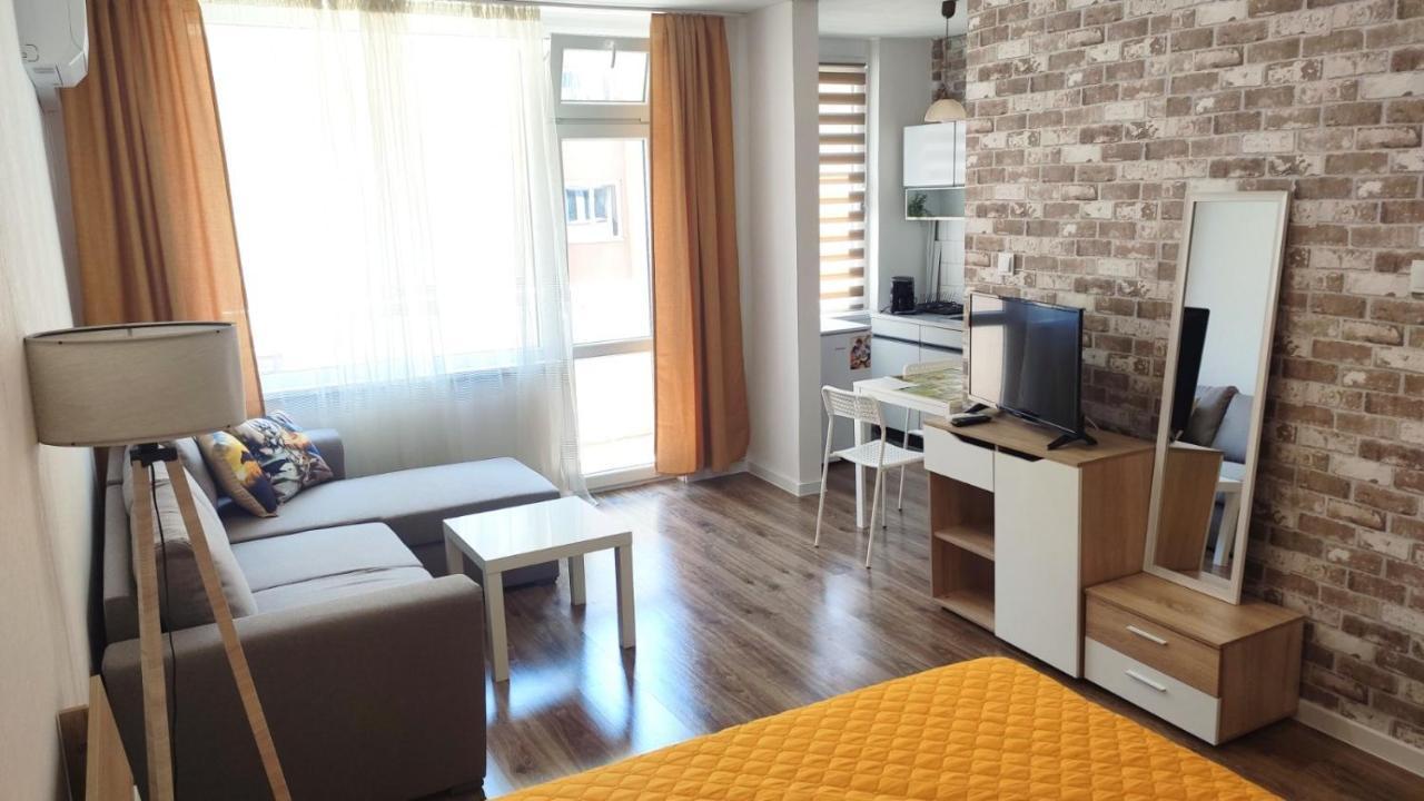 Lidda Belogradchik- 1Room Flat In Residential Area Εξωτερικό φωτογραφία